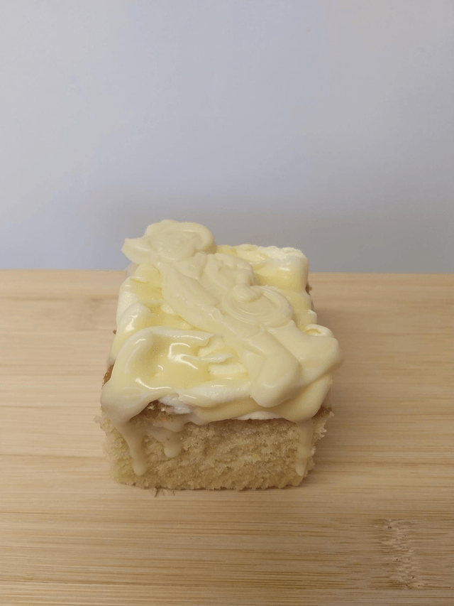 Milkybar Cake