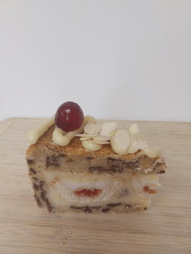 Cherry Bakewell Cookie Pie