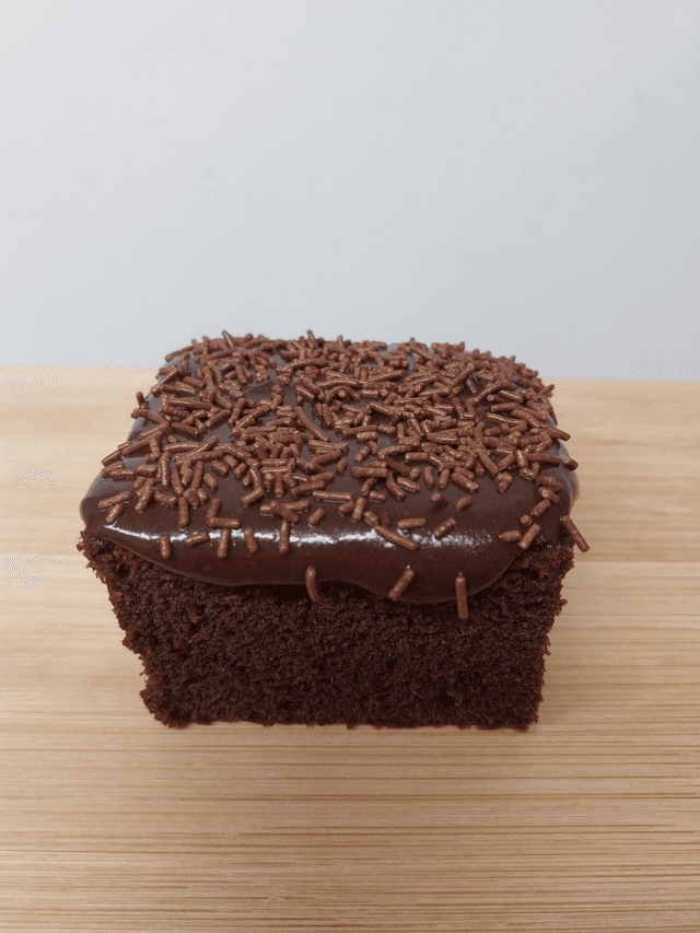 Chocolate Old School Cake 