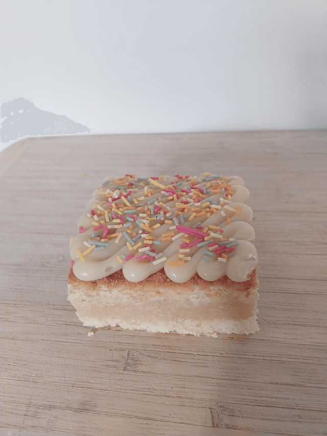 Funfetti Blondie 