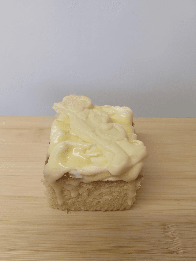 Milkybar Cake